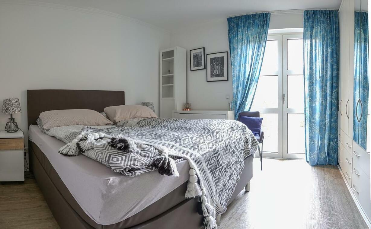 Ruhige Ferienwohnung Mitten In Wiesbaden Exterior foto